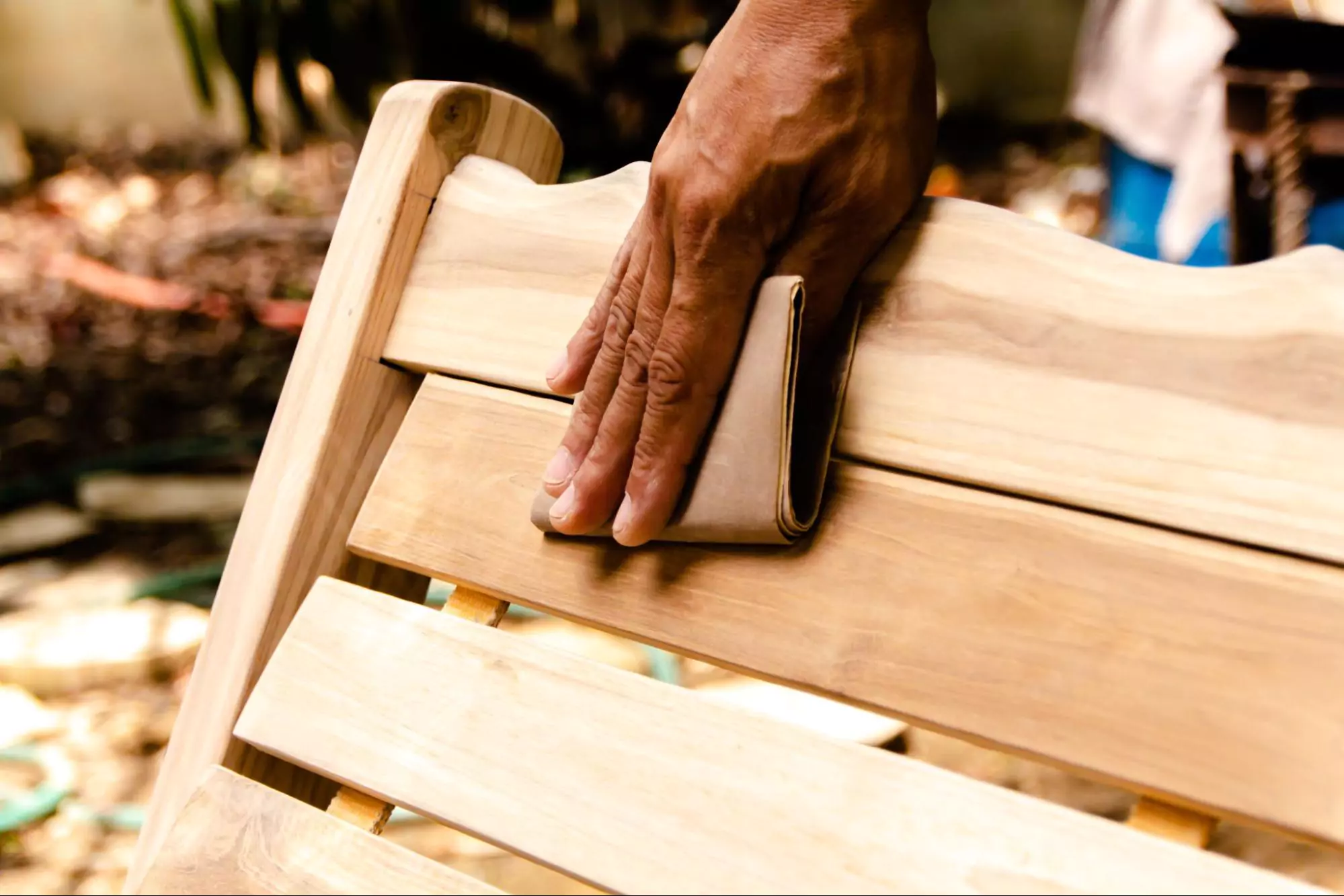 Panduan Menjaga Furnitur Kayu tetap Awet dan Bebas Jamur!