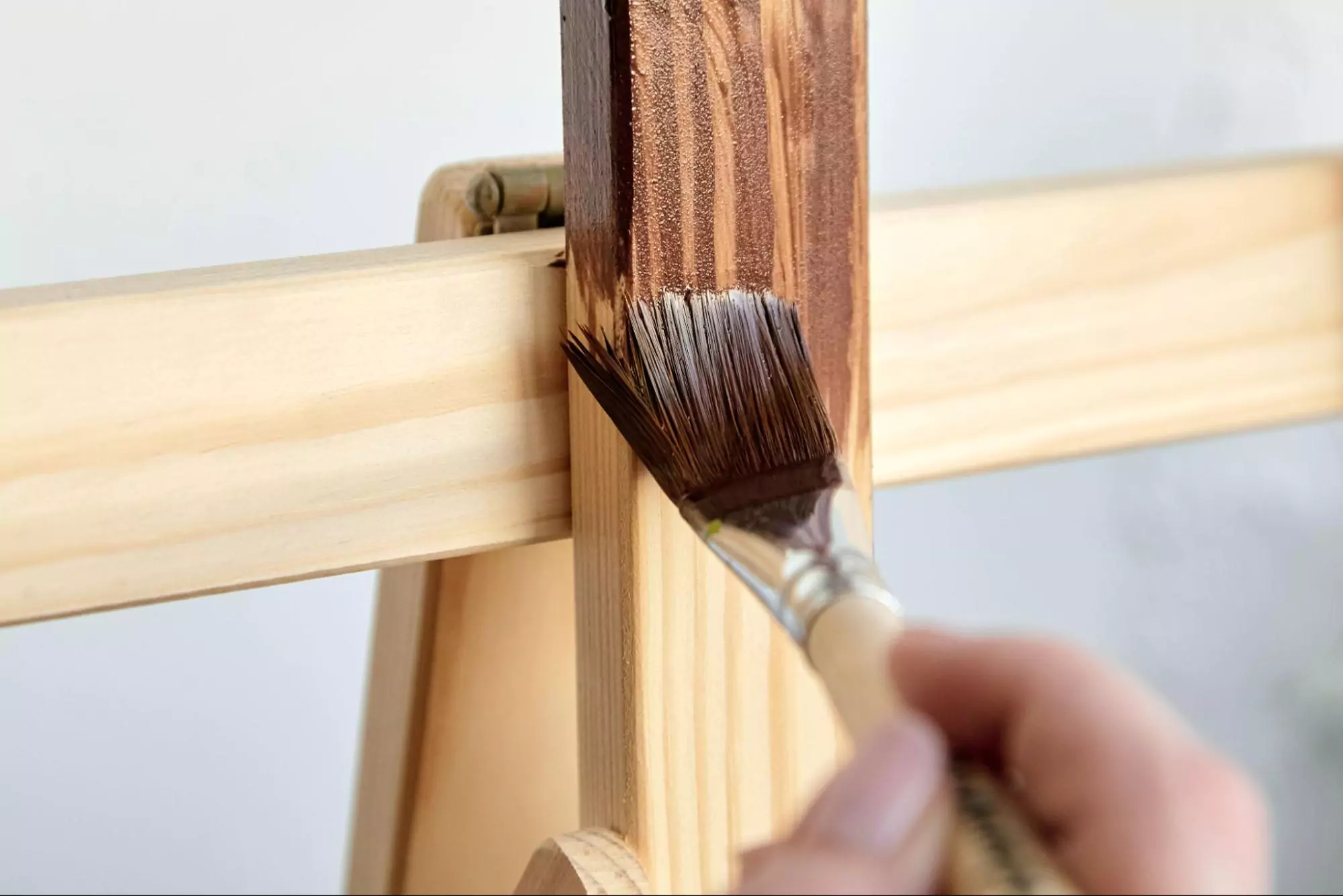 8 Tips Finishing Kayu untuk Dekorasi Rumah Minimalis Modern