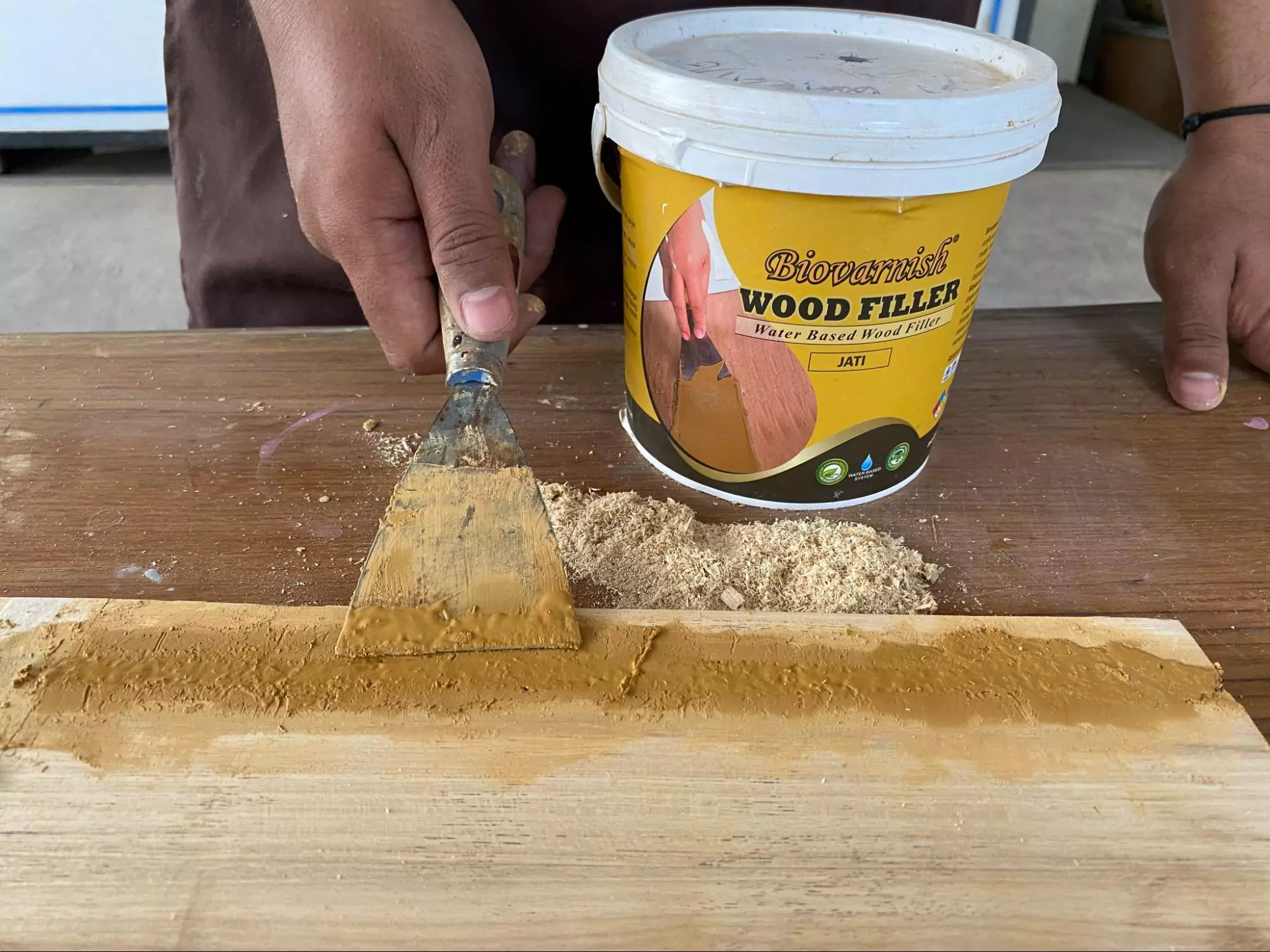 Apa itu Wood Filler dan Fungsinya dalam Finishing Kayu