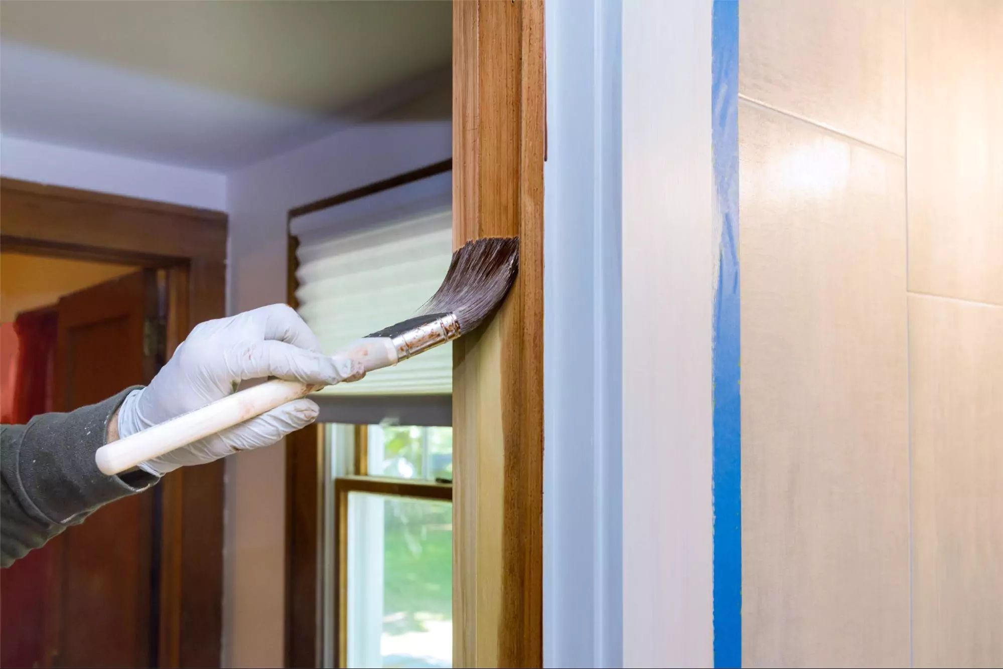 8 Warna Cat Kusen Kayu yang Bagus untuk Rumah Minimalis Kekinian
