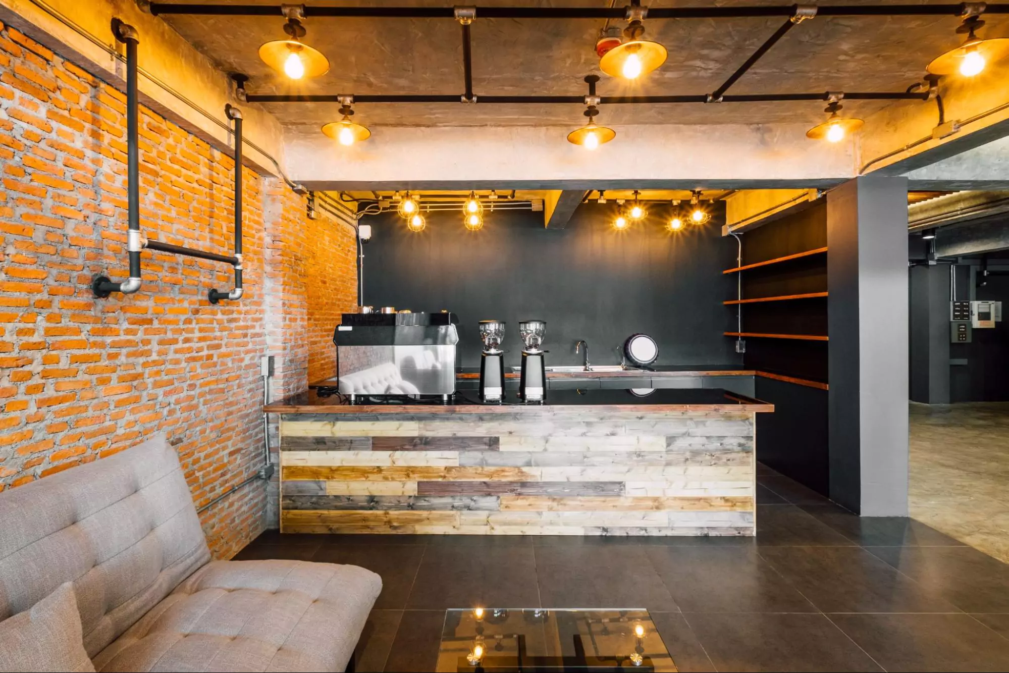 Inspirasi Desain Industrial untuk Rumah dan Kafe Kekinian